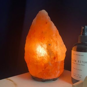 Himalayan salt lamp
